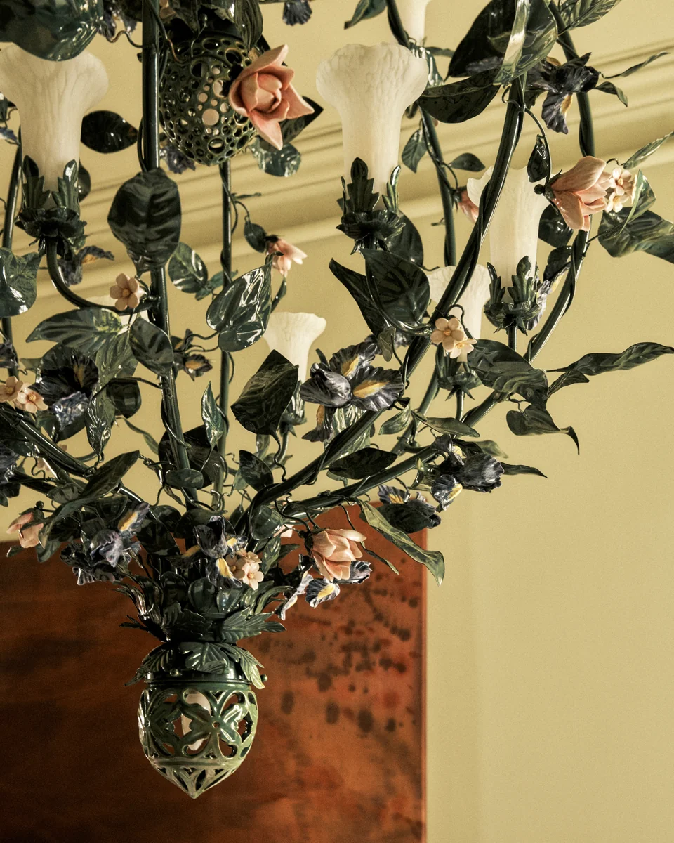 Ultra Violet — Detail of the floral chandelier